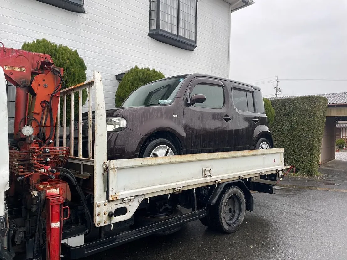 廃車済みの日産キューブ引き取りさせて頂きました