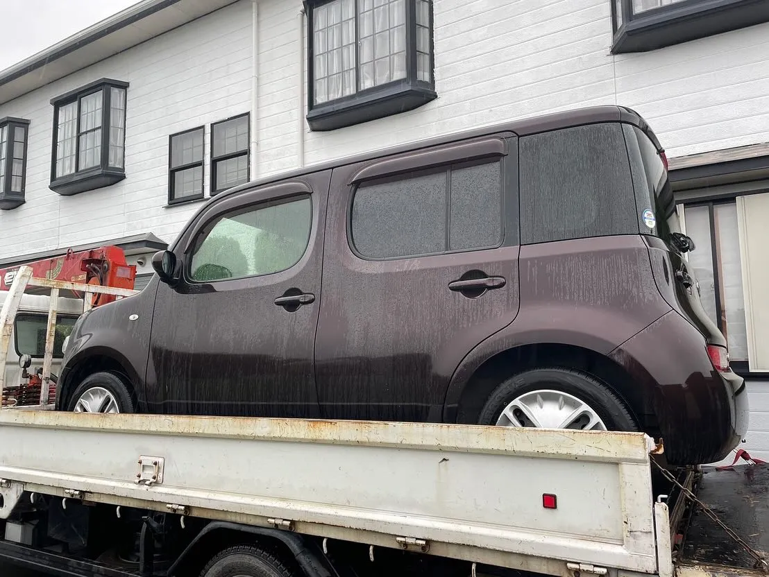 廃車済みの日産キューブ引き取りさせて頂きました