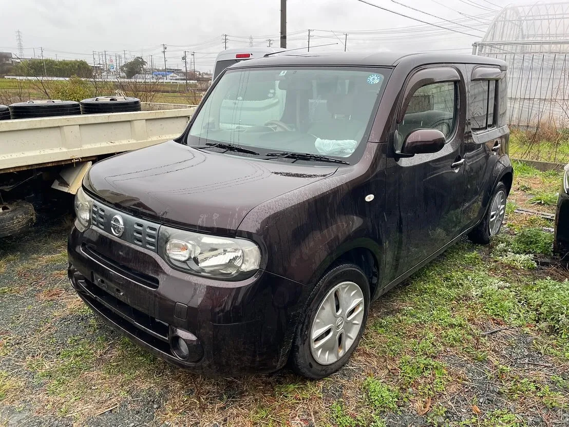 廃車済みの日産キューブ引き取りさせて頂きました